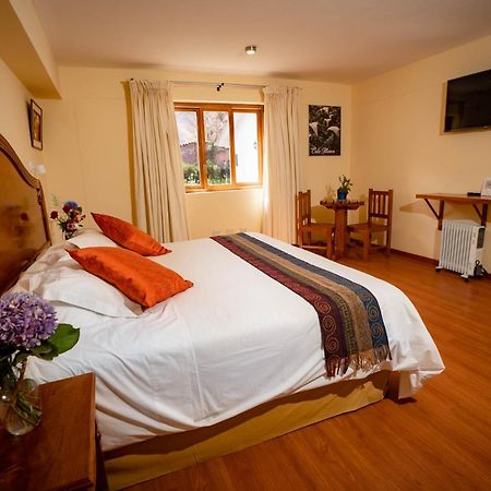 Hotel Agustos Урубамба Екстериор снимка