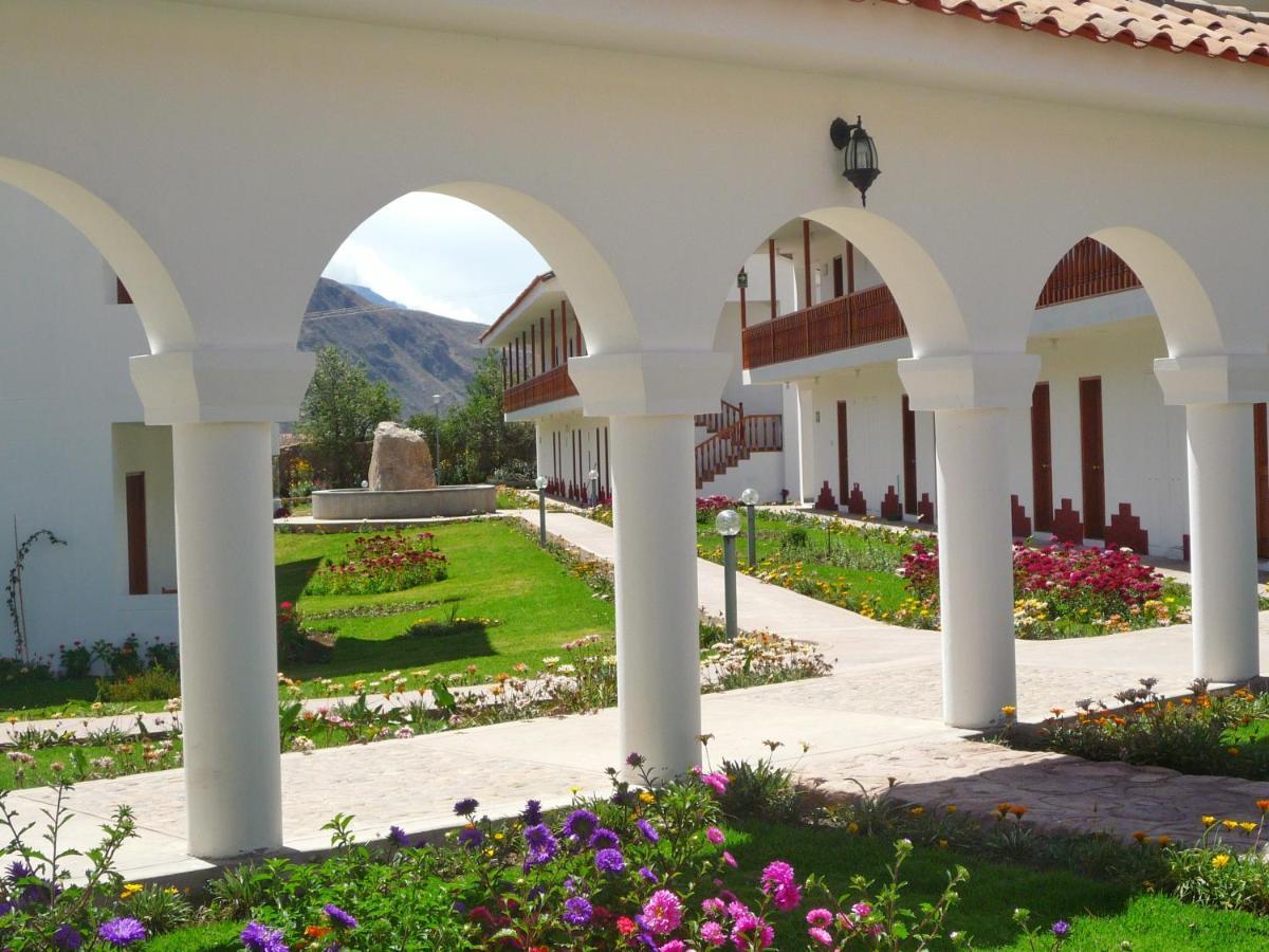 Hotel Agustos Урубамба Екстериор снимка