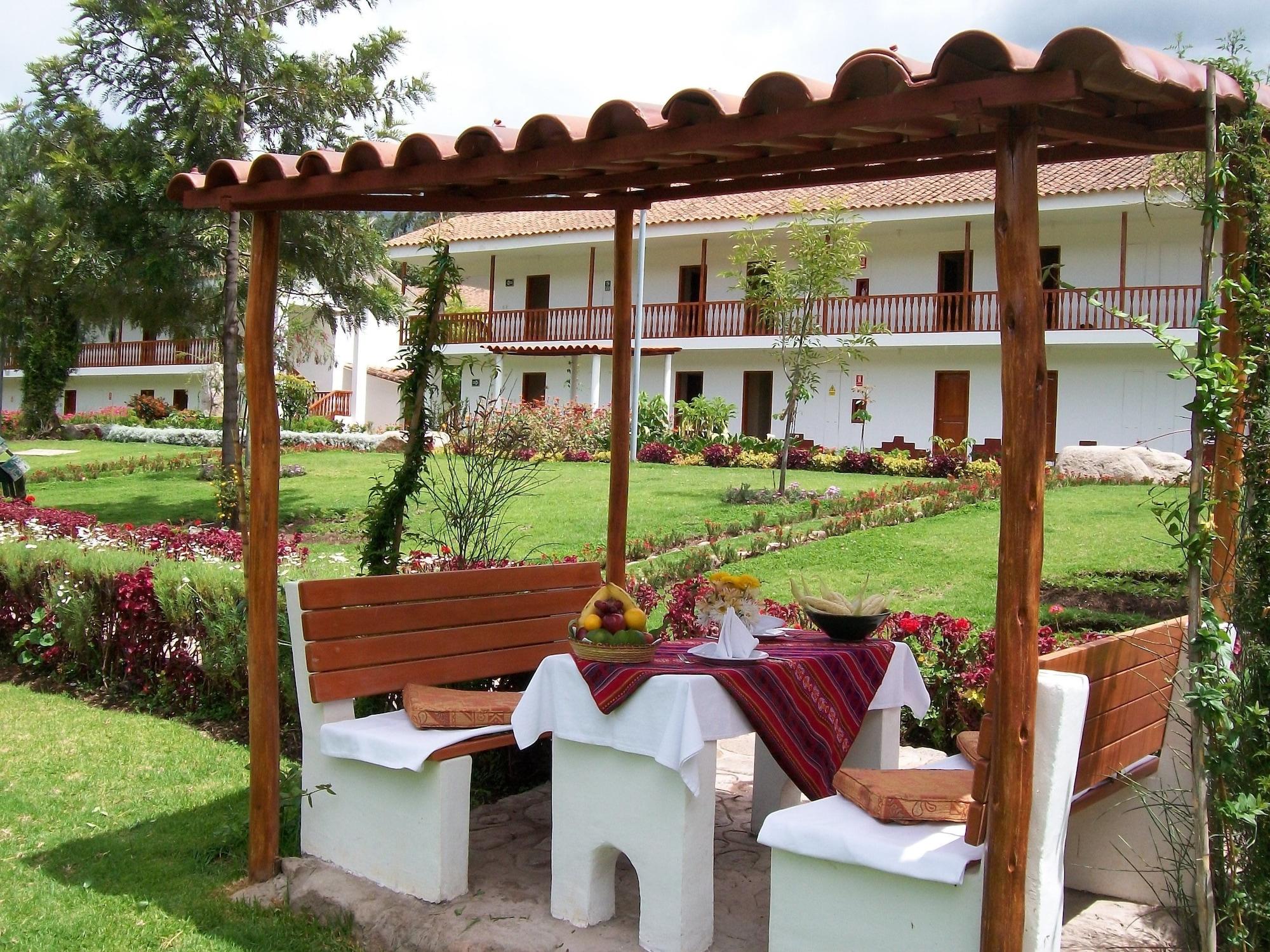Hotel Agustos Урубамба Екстериор снимка