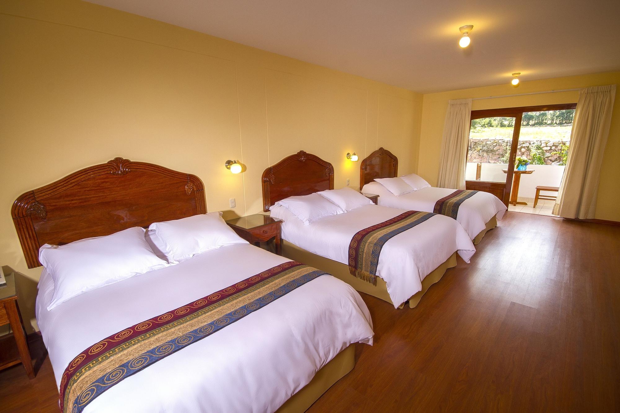 Hotel Agustos Урубамба Екстериор снимка