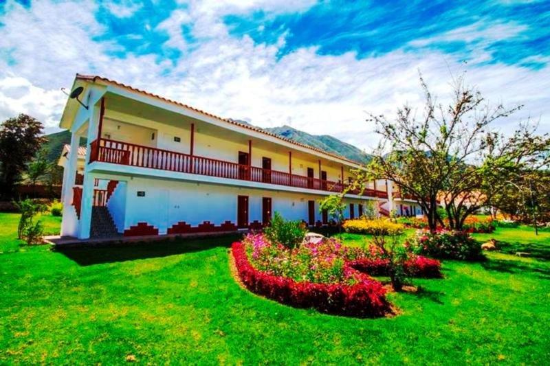 Hotel Agustos Урубамба Екстериор снимка