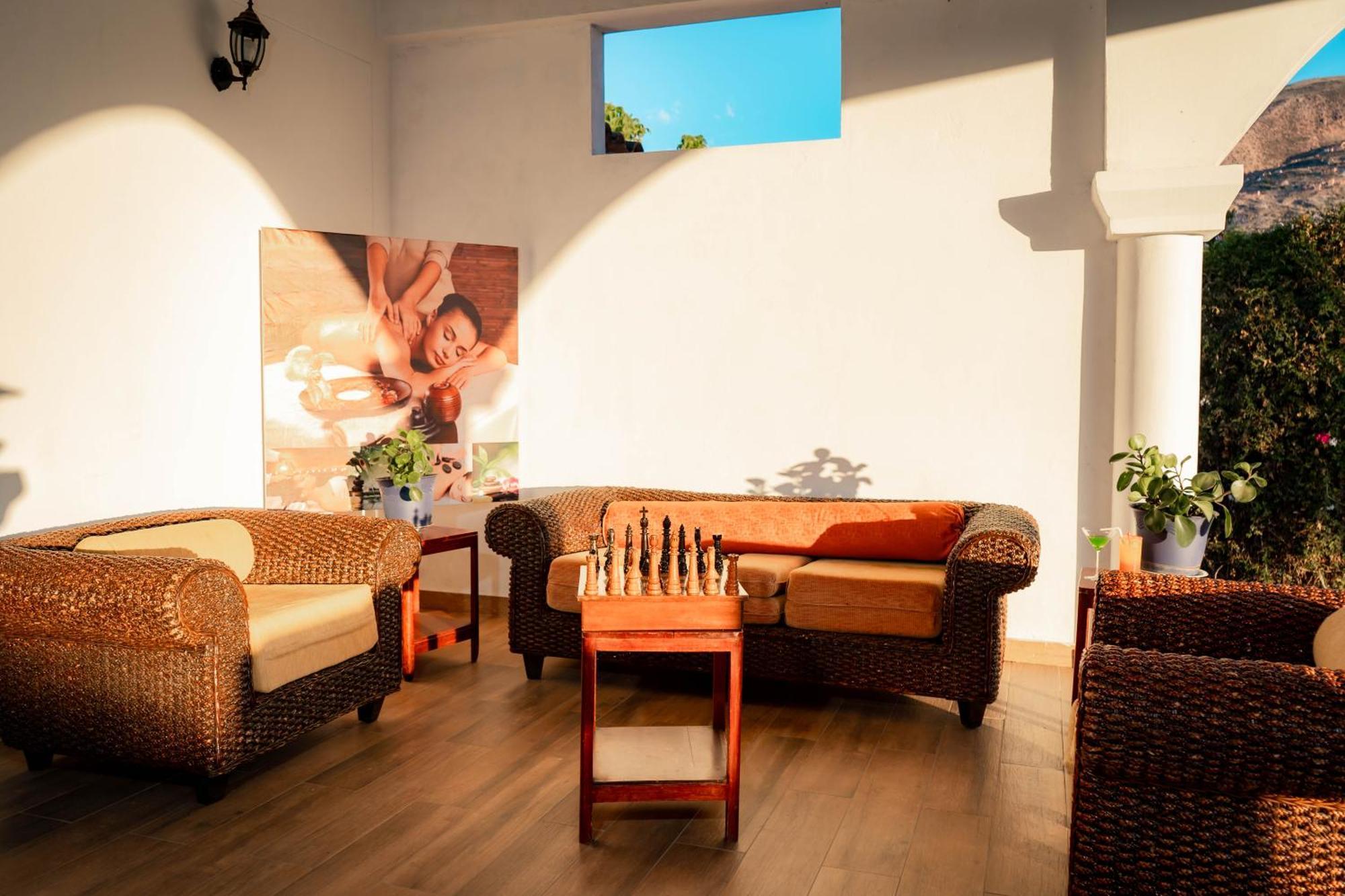 Hotel Agustos Урубамба Екстериор снимка