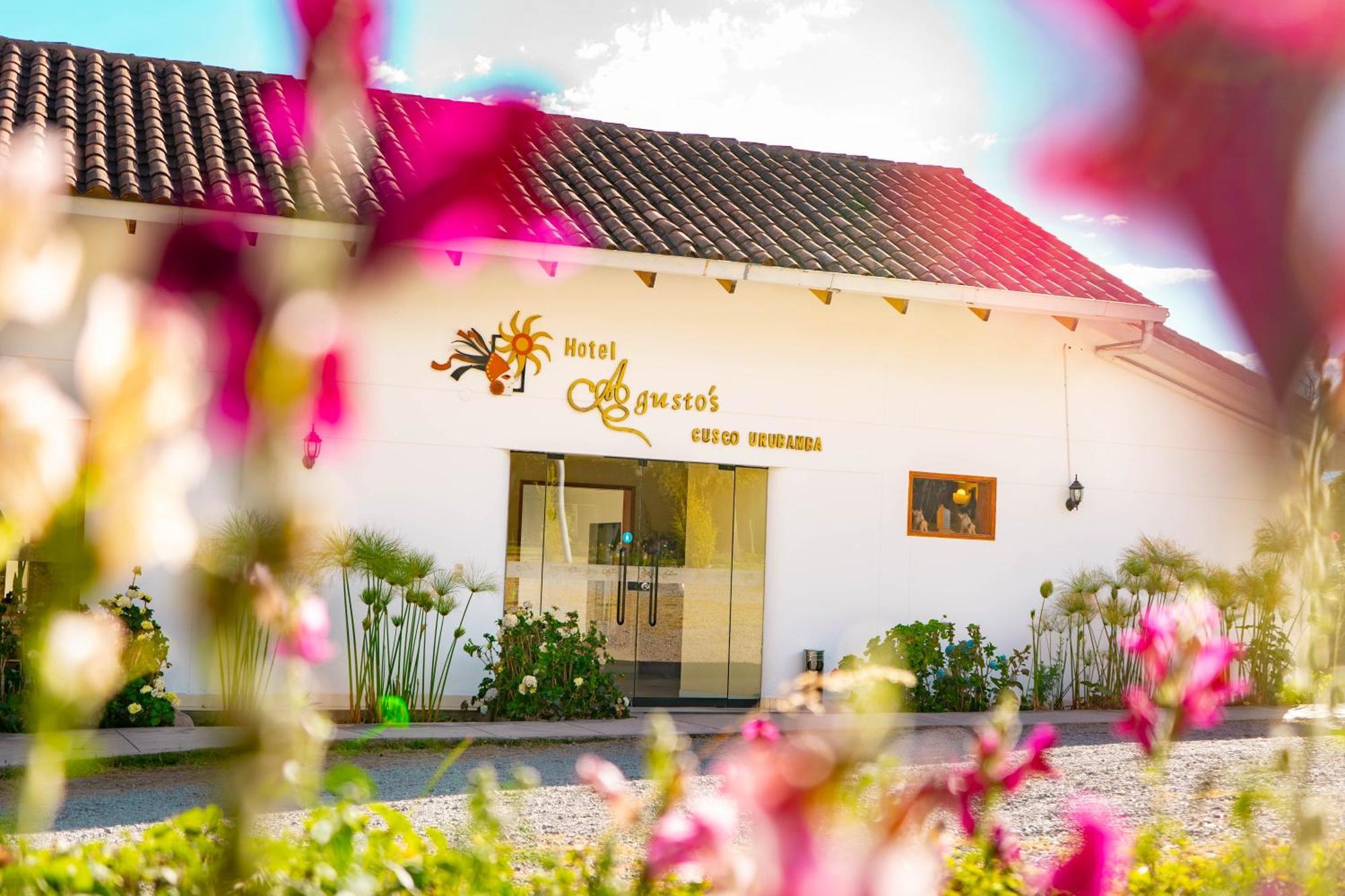 Hotel Agustos Урубамба Екстериор снимка
