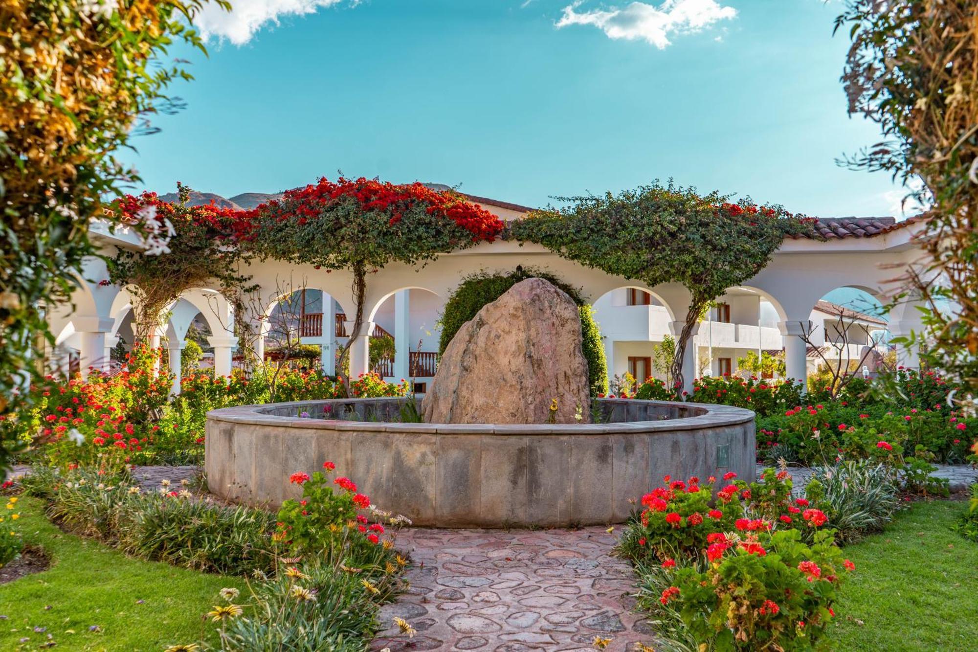 Hotel Agustos Урубамба Екстериор снимка