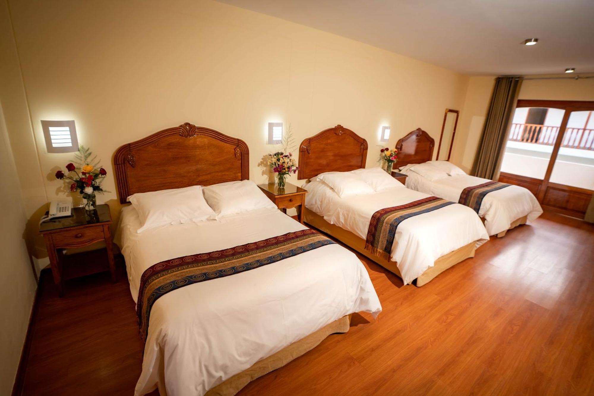 Hotel Agustos Урубамба Екстериор снимка